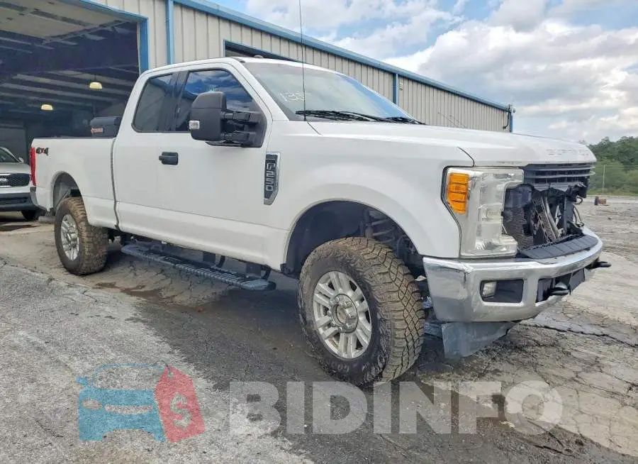 1FT7X2B65HED69636 Photo# 4