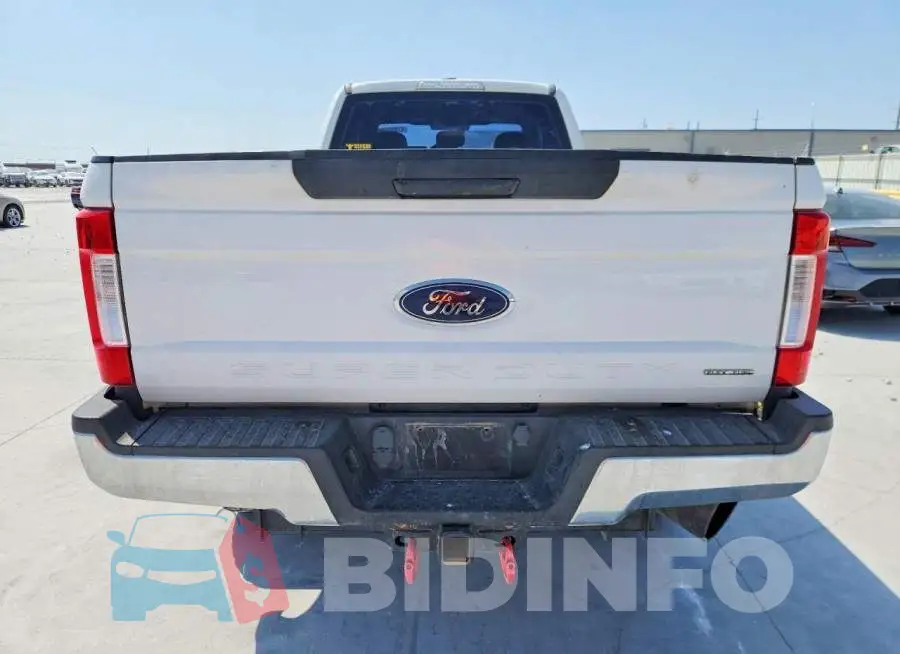 1FT7X2B67HEC60272 Photo# 6