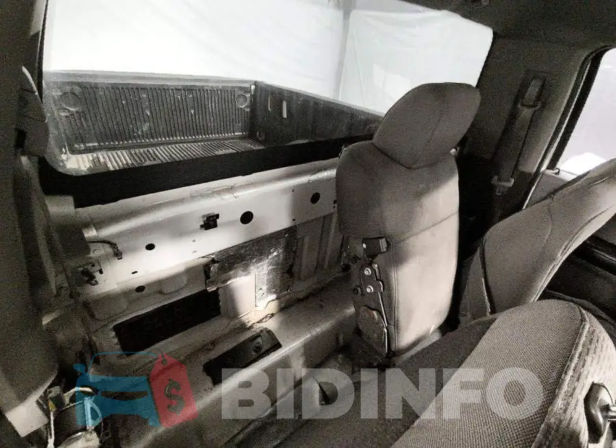 1FTMF1EB2JKC76377 Photo# 10