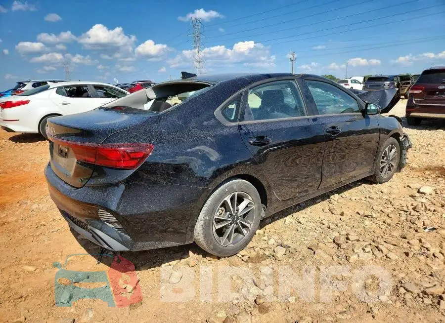 3KPF24AD1RE713734 Photo# 3