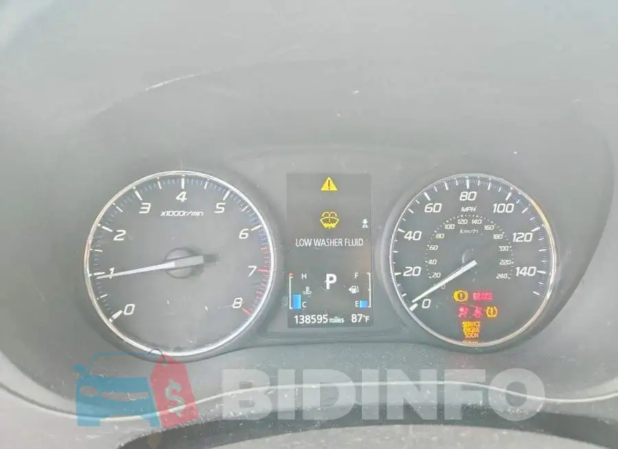 JA4AD2A34KZ016109 Photo# 9