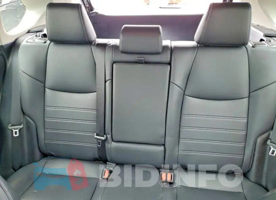 2T3A1RFV5KW025662 Photo# 10