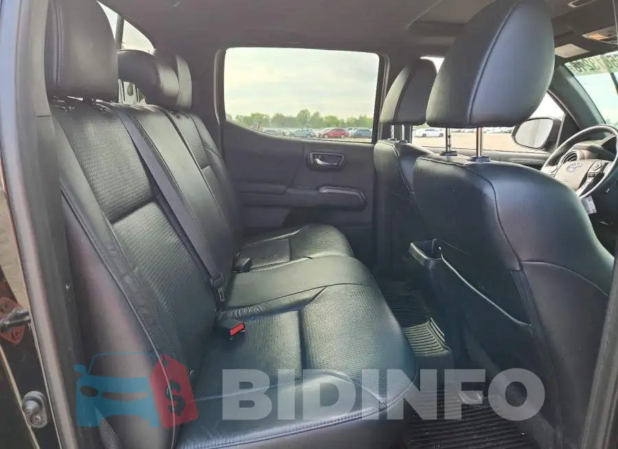 3TYCZ5AN3MT026898 Photo# 10