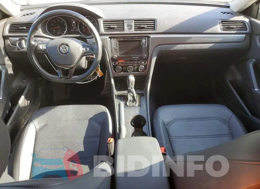 1VWDT7A34HC063619 Photo# 8