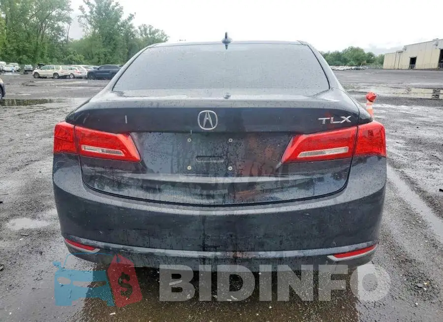 19UUB1F35JA001855 Photo# 6