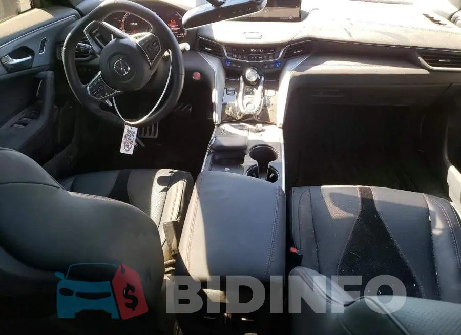 19UUB6F56SA002898 Photo# 8