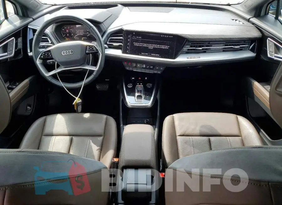 WA142BFZ7RP017034 Photo# 8