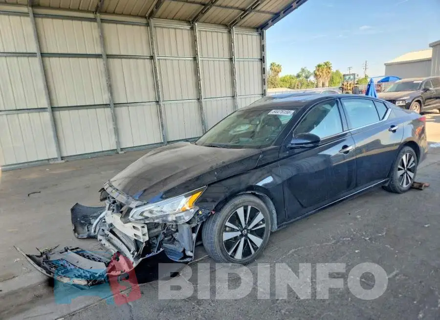 1N4BL4EV7LC160574 Photo# 1
