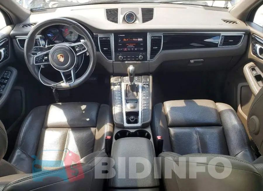 WP1AB2A56HLB18731 Photo# 8