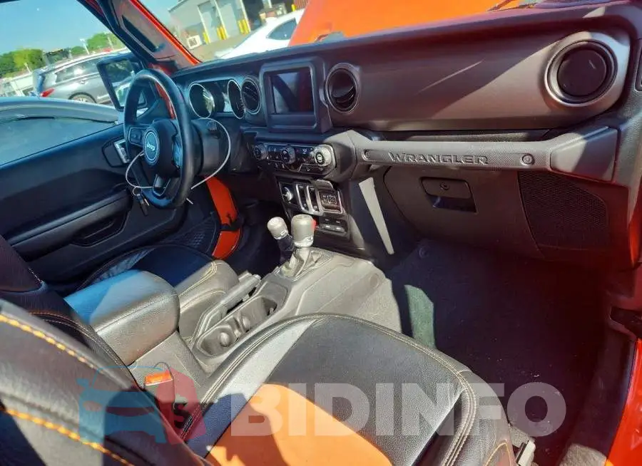 1C4GJXAG8JW193657 Photo# 8