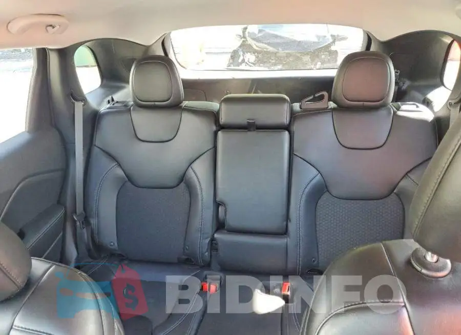 1C4PJMLB2KD424968 Photo# 10
