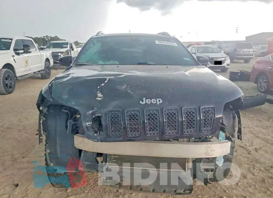 1C4PJMLB8KD182400 Photo# 5