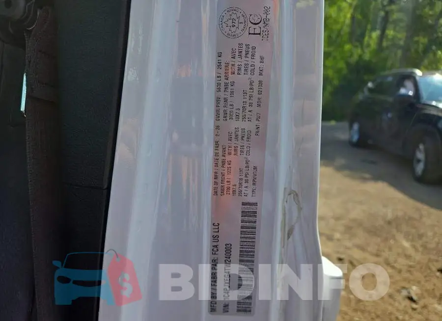 1C4PJXEG4TW240003 Photo# 13