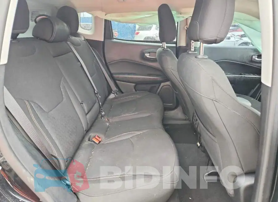 3C4NJDAB5LT174339 Photo# 11