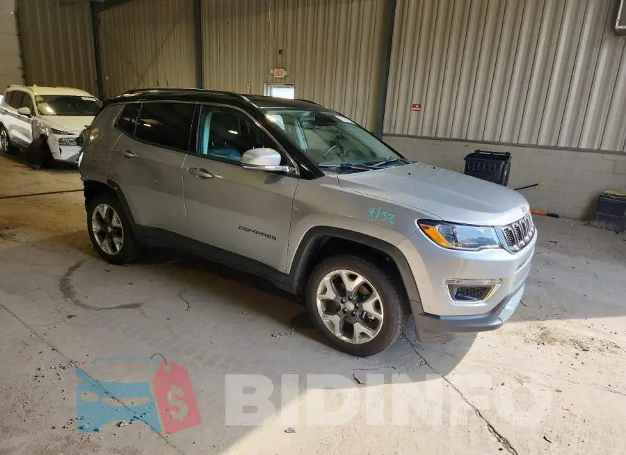 3C4NJDCB5LT150393 Photo# 4