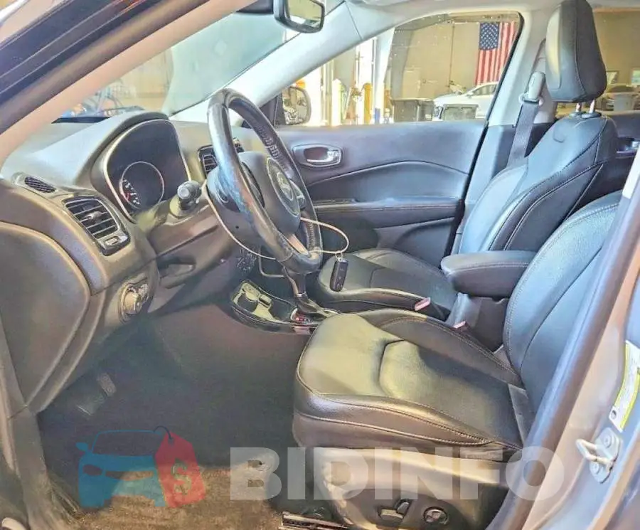 3C4NJDCB5LT150393 Photo# 7