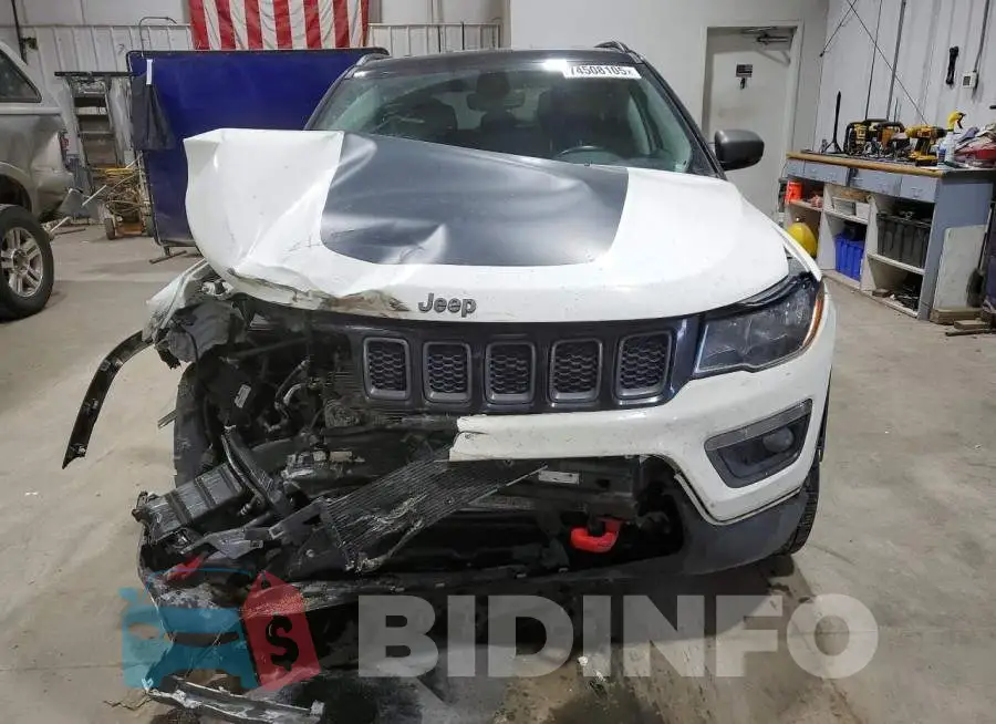 3C4NJDDB5LT118607 Photo# 5