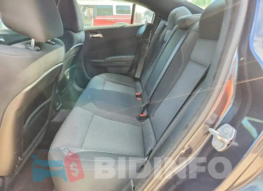 2C3CDXCTXHH572253 Photo# 10
