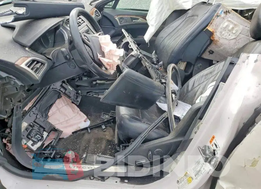 3LN6L5FC2JR622645 Photo# 7