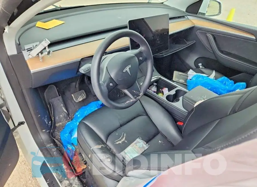 7SAYGDEE7PA135689 Photo# 8