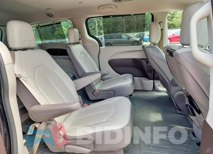 2C4RC1EG5HR757326 Photo# 11