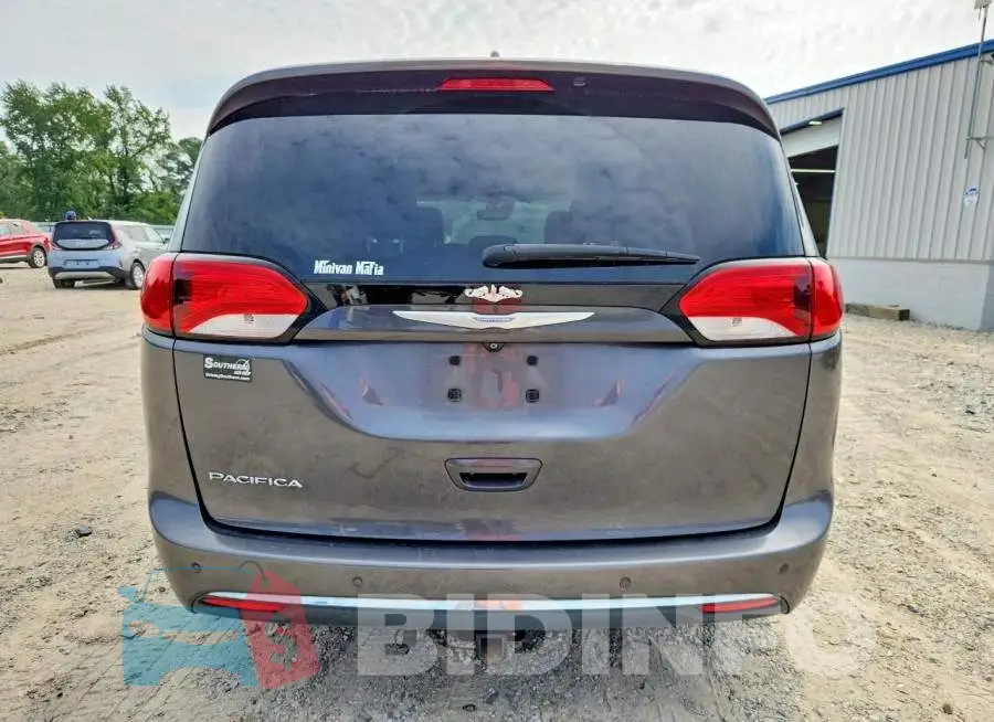 2C4RC1EG5HR757326 Photo# 6