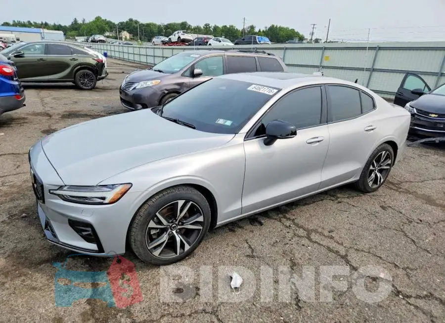 7JRL12FV4PG240678 Photo# 1