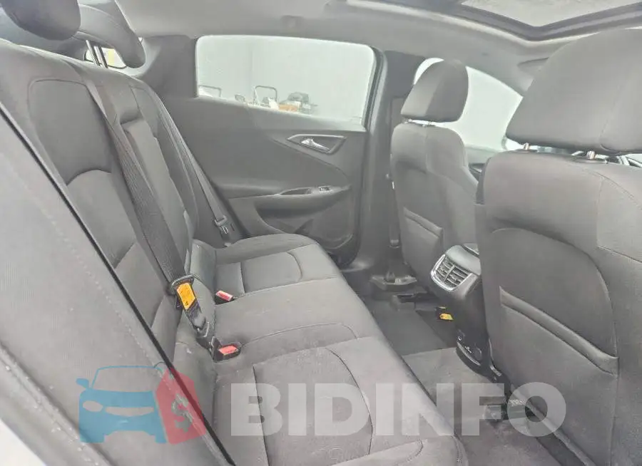 1G1ZD5ST8JF256944 Photo# 10