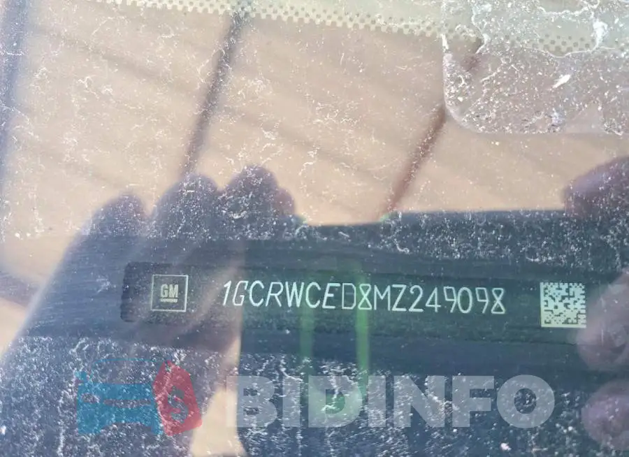 1GCRWCED8MZ249098 Photo# 12