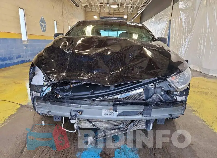 1FAHP2H89KG110243 Photo# 5