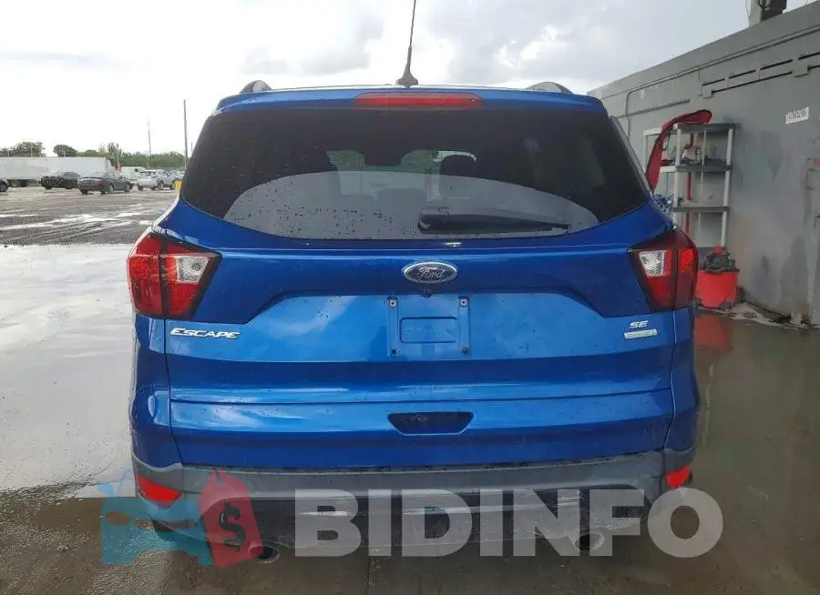 1FMCU0GD9KUC45008 Photo# 6