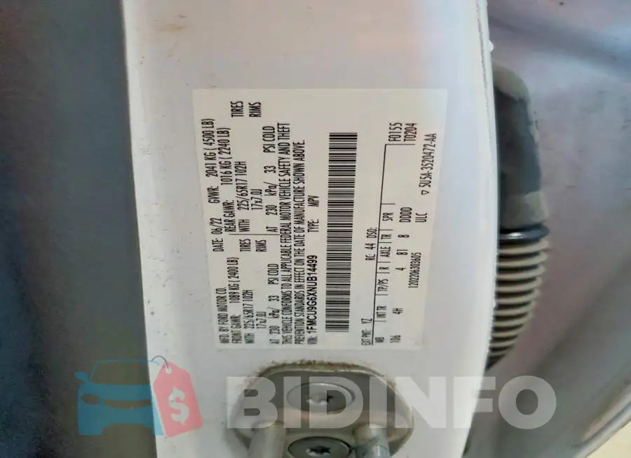 1FMCU9G6XNUB14499 Photo# 13
