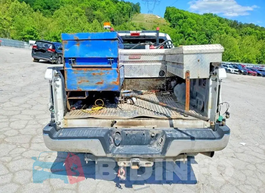 1FT7X2B61KED62089 Photo# 6