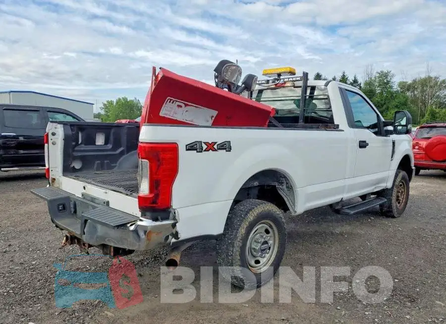 1FTBF2B68KEC84410 Photo# 3
