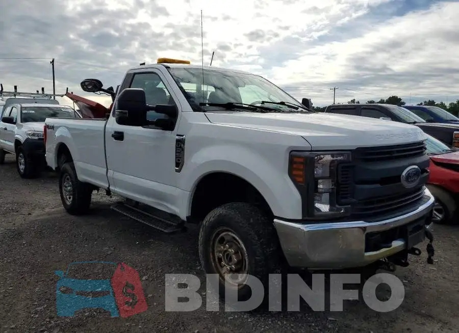 1FTBF2B68KEC84410 Photo# 4