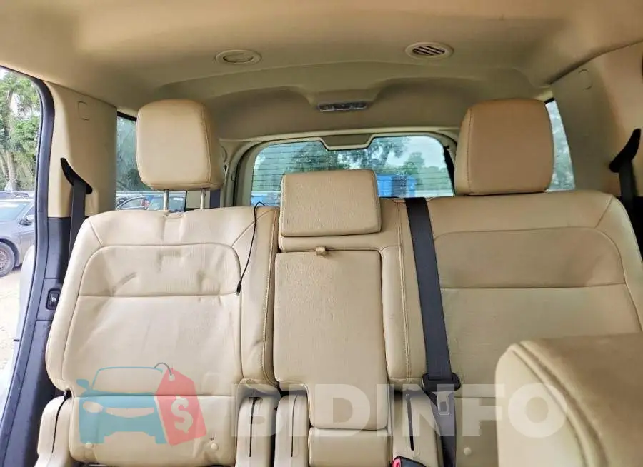 2FMHK6D89HBA12072 Photo# 10