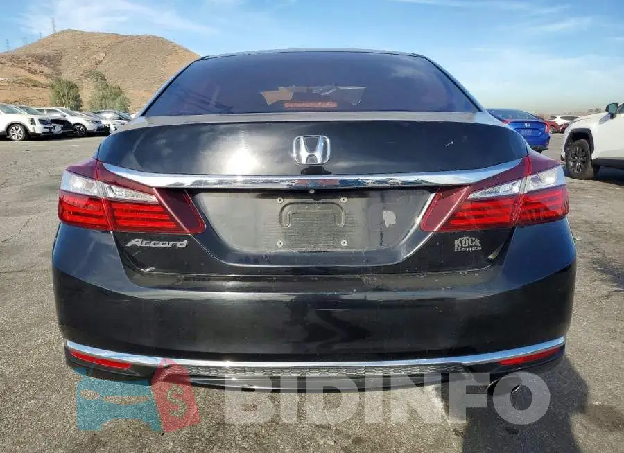 1HGCR2F30HA181978 Photo# 6