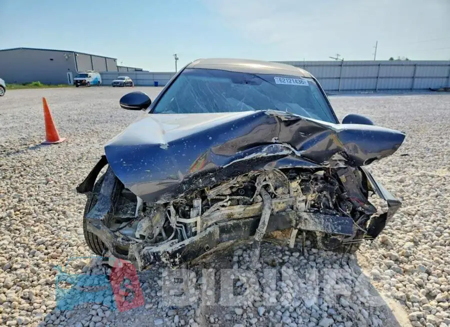 KNALC4J14H5068560 Photo# 5