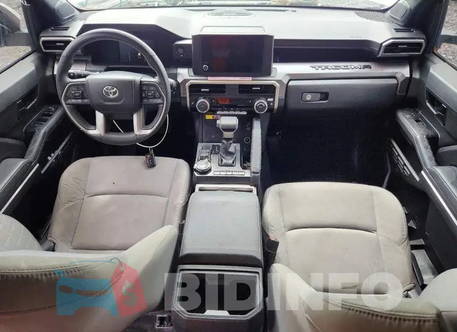 3TYLB5JN1RT004216 Photo# 8