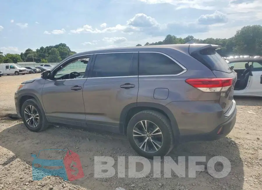 5TDZZRFH0JS247001 Photo# 2