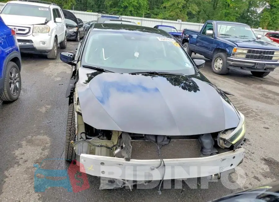 19UDE2F71KA010862 Photo# 5
