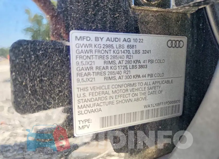 WA1LXBF71PD005570 Photo# 13