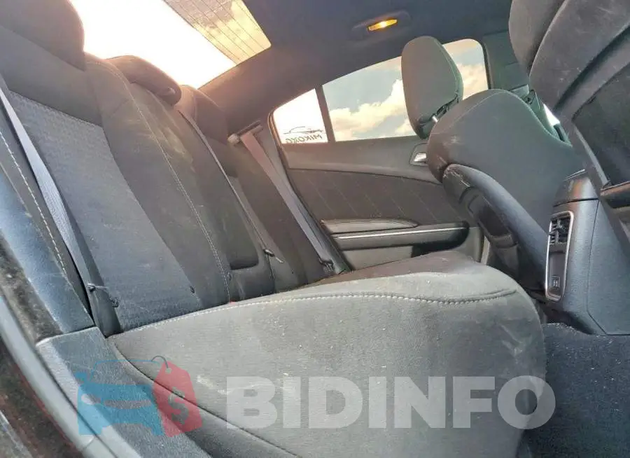 2C3CDXCTXKH643815 Photo# 10