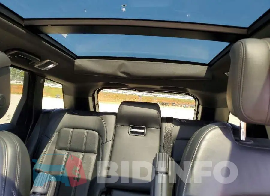 SALWR2RV2KA851832 Photo# 10