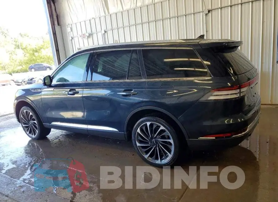 5LM5J7XC0PGL17606 Photo# 2