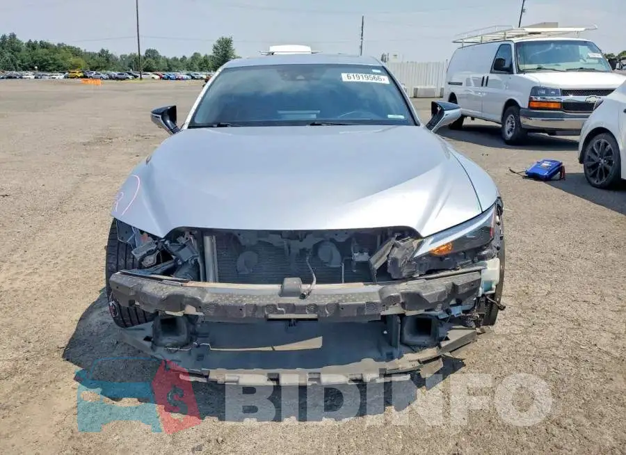JTHC81F24M5045129 Photo# 5