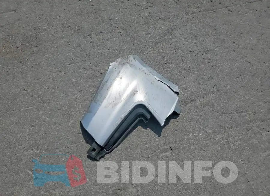 1G1ZB5ST4JF201669 Photo# 12
