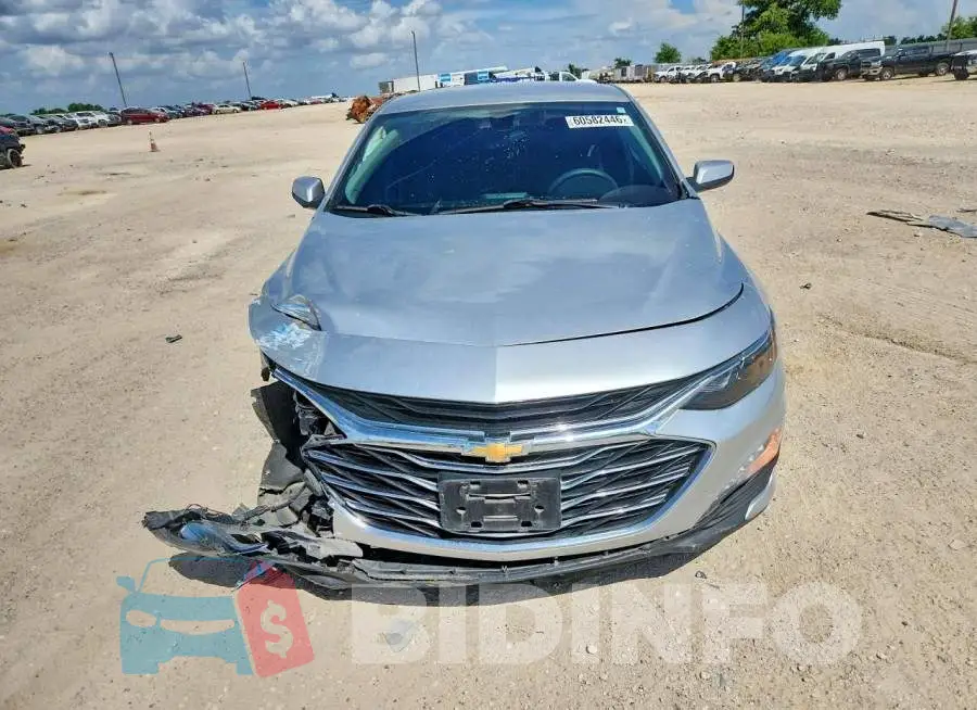 1G1ZD5ST9KF113213 Photo# 5