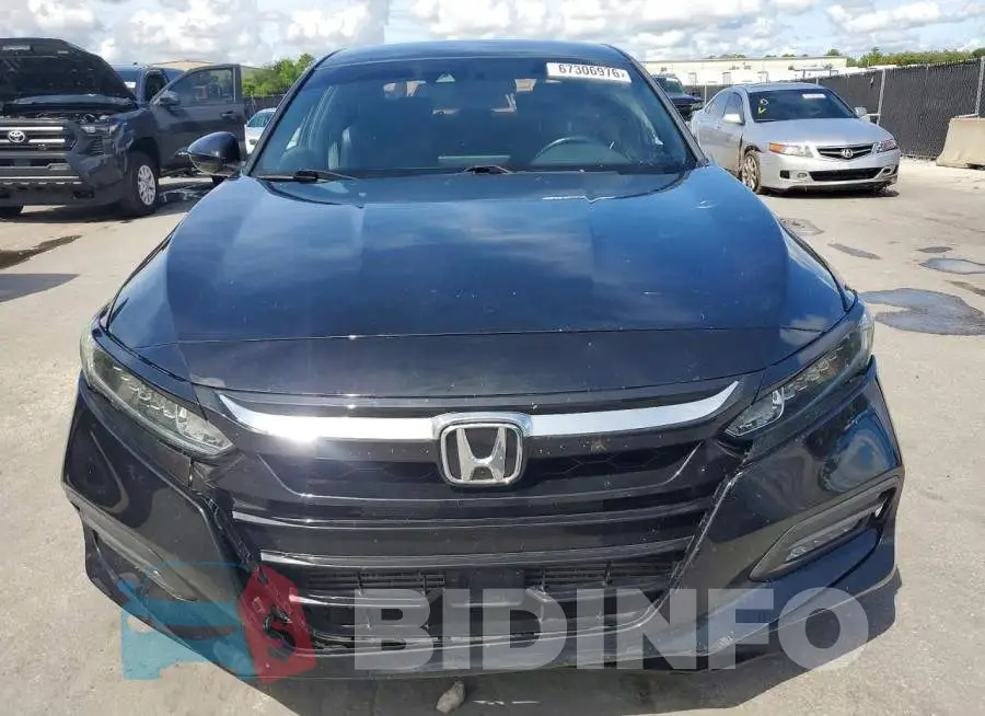 1HGCV1F37KA128871 Photo# 5