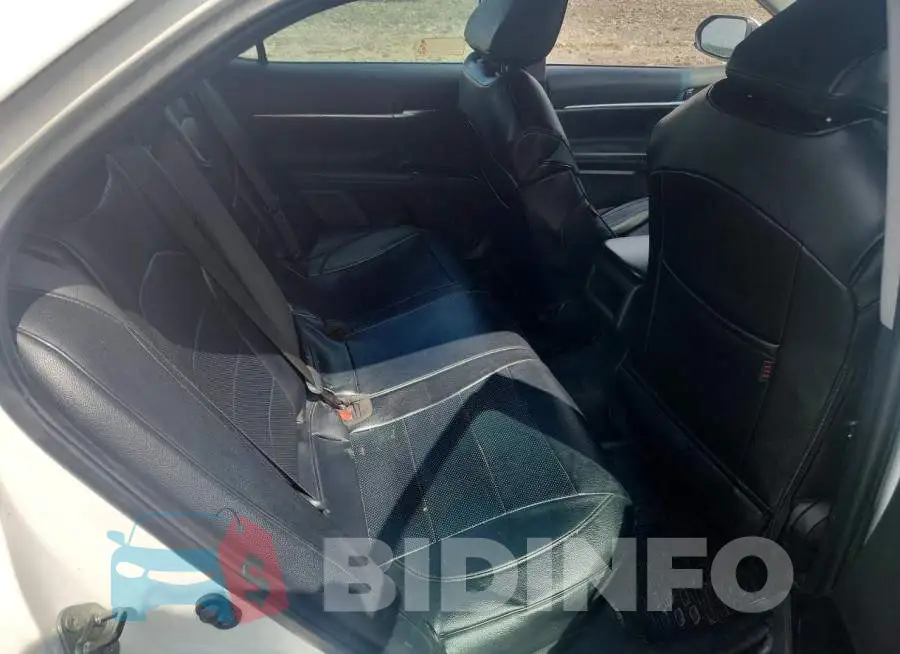 4T1B11HK5KU742581 Photo# 10